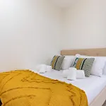 Apartment Campo Hortas Center By Se *